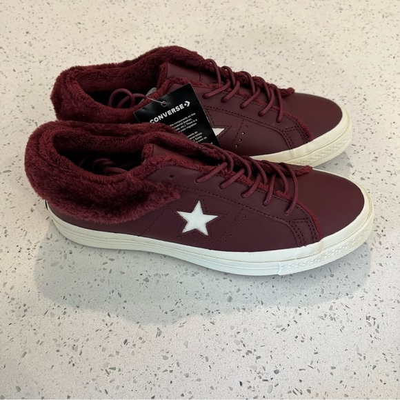 NIB Converse Size 5.5 One Star Oxford Sneakers Burgundy Maroon Fur - Picture 5 of 8